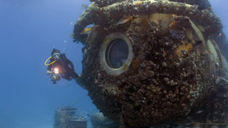 A Tantalizingly Brief Glimpse Inside Fabien Cousteau's Underwater Lab